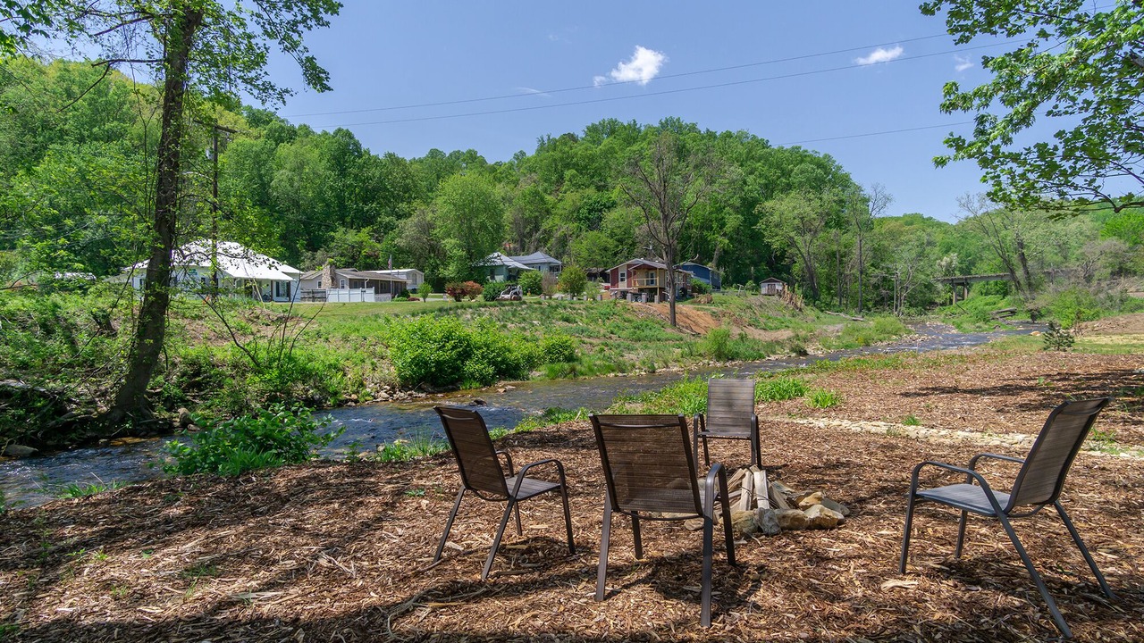 Photo of Outdoor in Old Fort