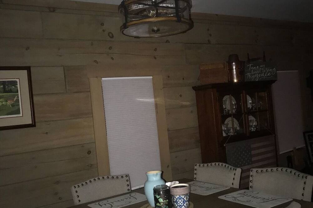 Photo of Kitchen in Newland