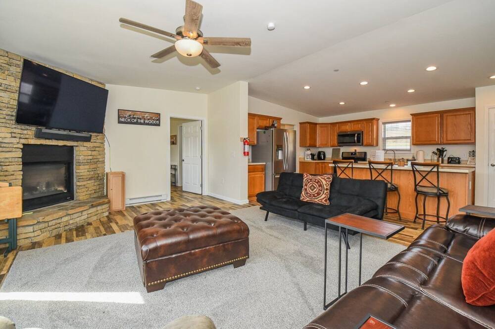 Photo of Bedroom in McHenry