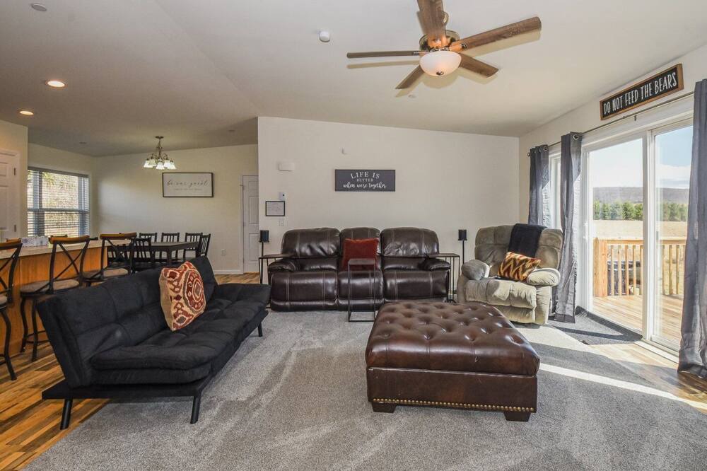 Photo of Bedroom in McHenry