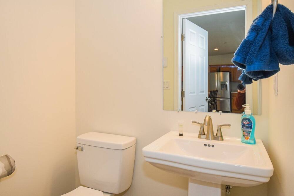Photo of Bathroom in McHenry