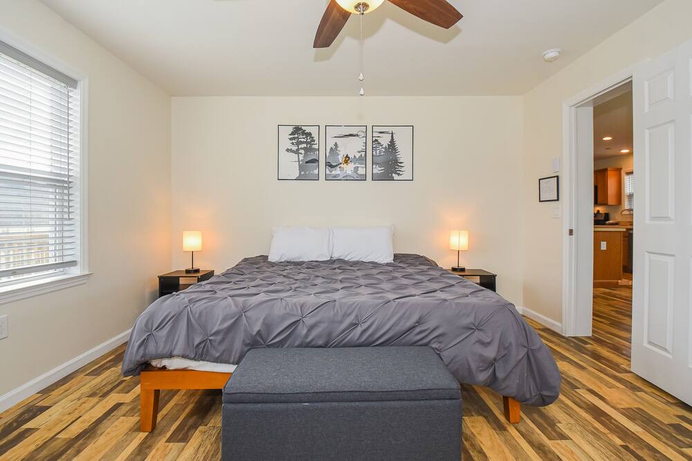 Photo of Bedroom in McHenry