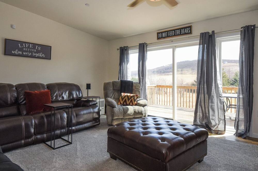 Photo of Bedroom in McHenry