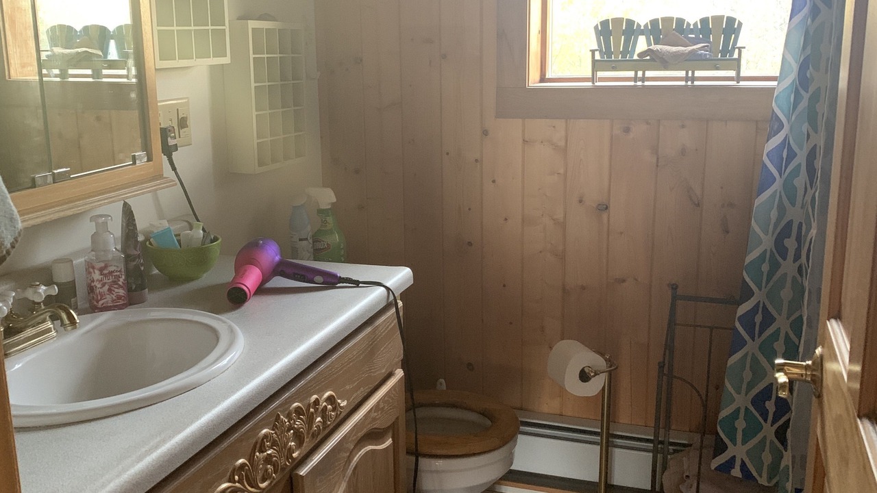 Photo of Bathroom in Copper Center
