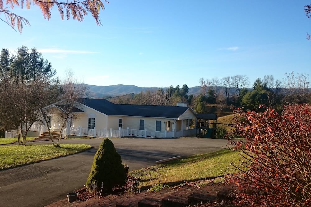 Photo of Outdoor in Mountain City