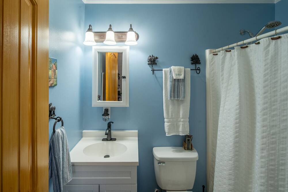 Photo of Bathroom in Elk Park