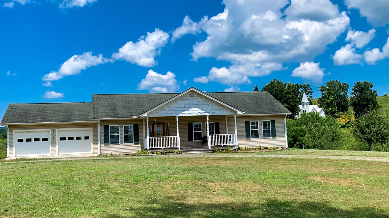 Photo of Outdoor in Grassy Creek