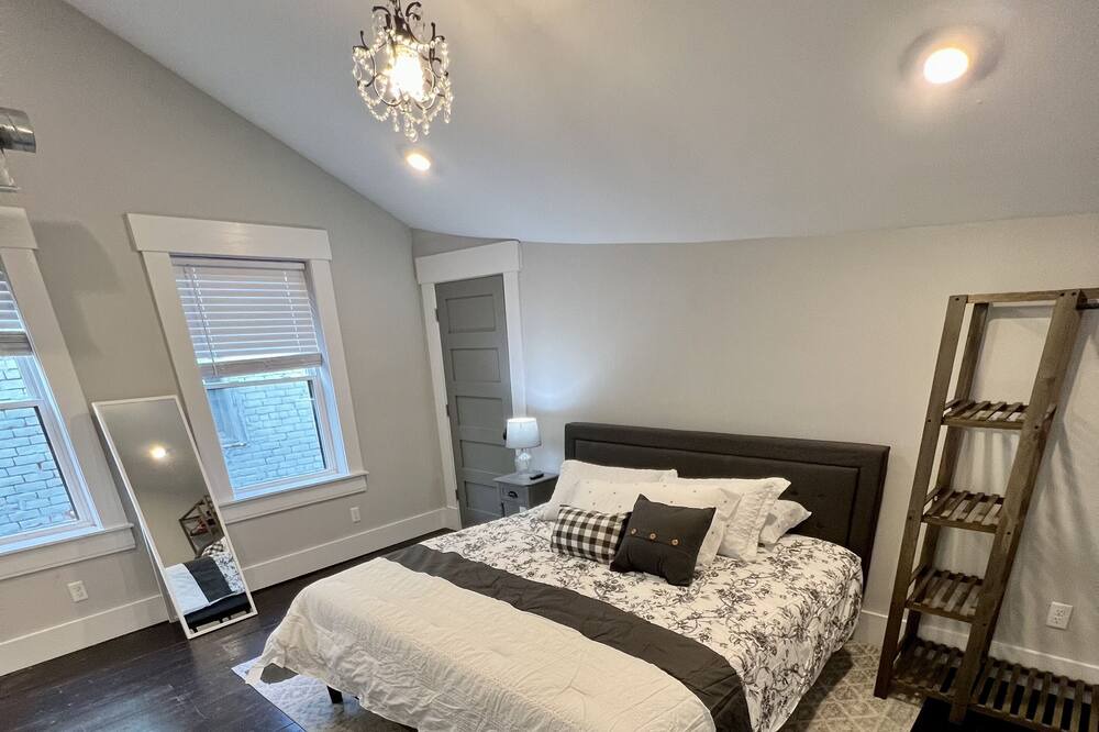 Photo of Bedroom in Covington