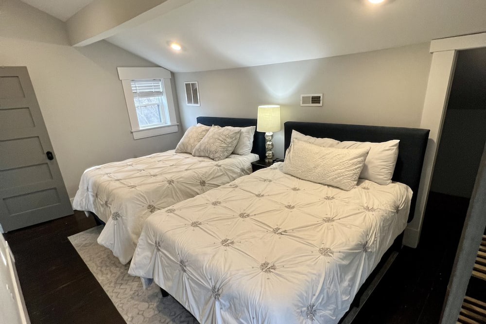 Photo of Bedroom in Covington