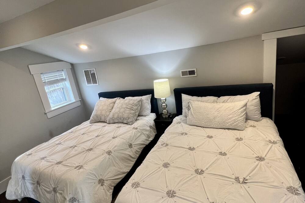 Photo of Bedroom in Covington