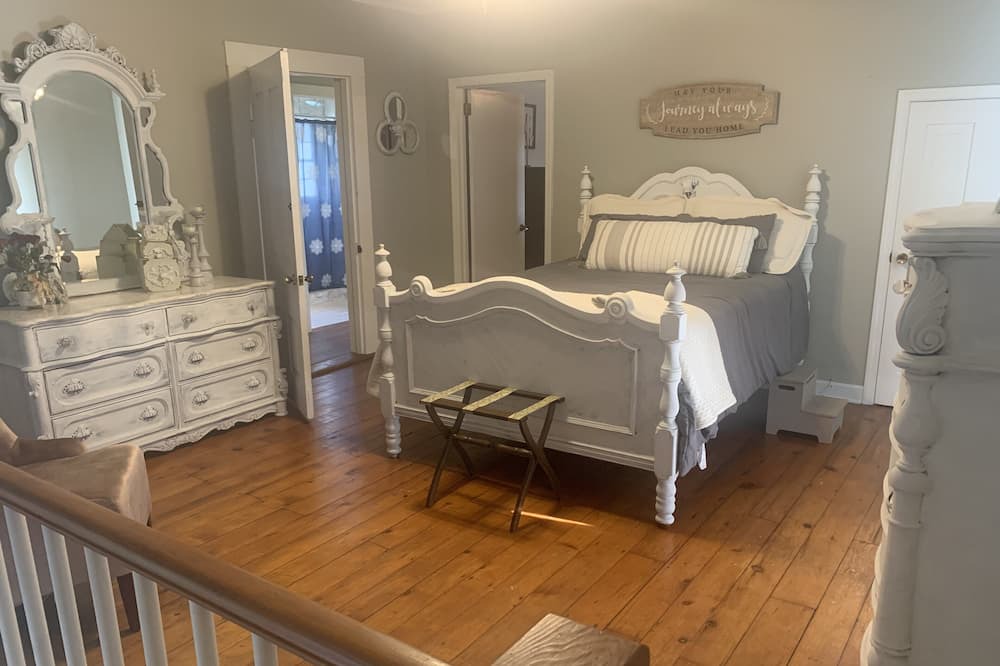 Photo of Bedroom in Mountain City