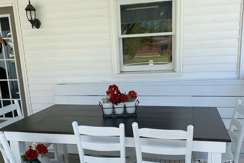 Photo of Patio Balcony in Mountain City
