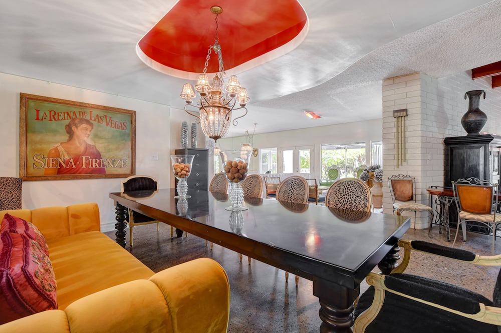 Photo of Livingroom in Scotch Eighty