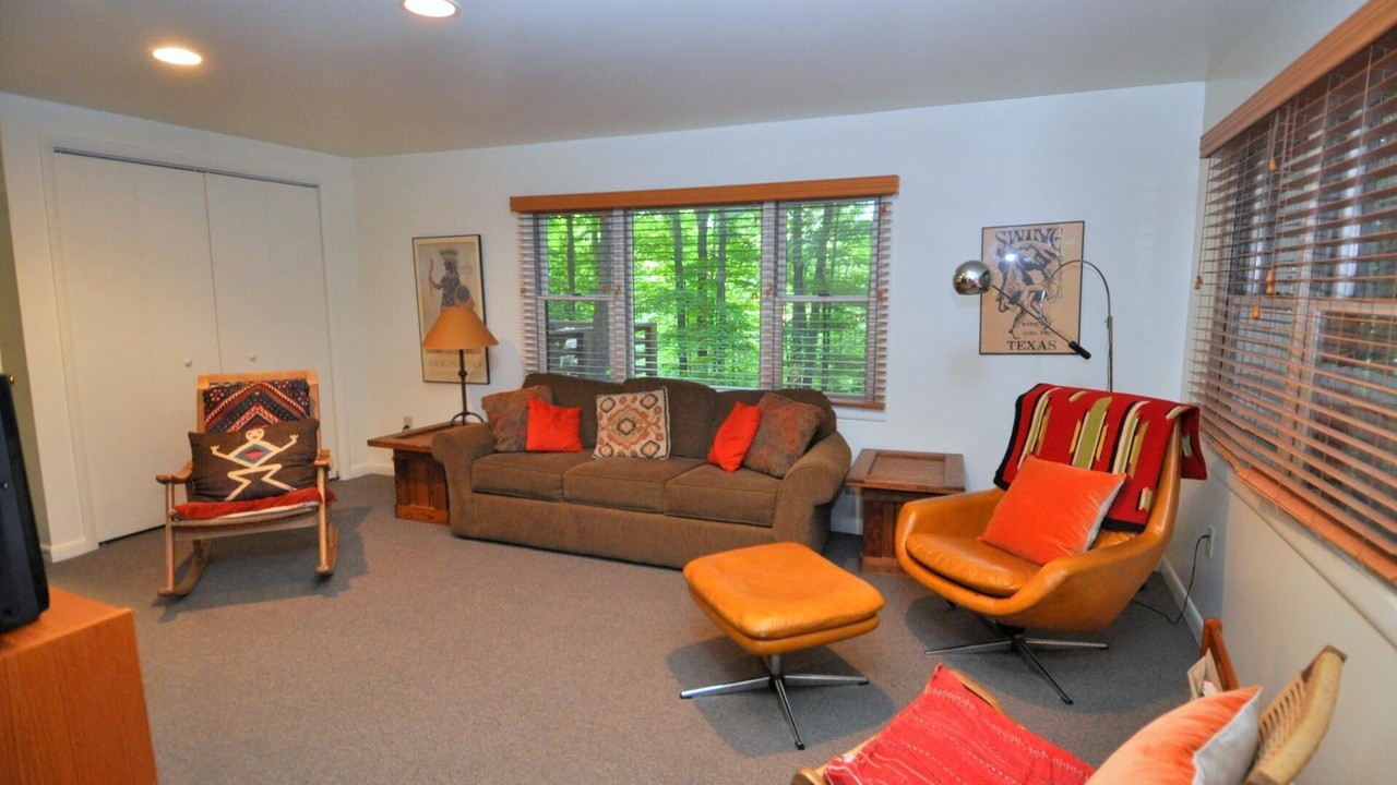 Photo of Livingroom in Berkeley Springs
