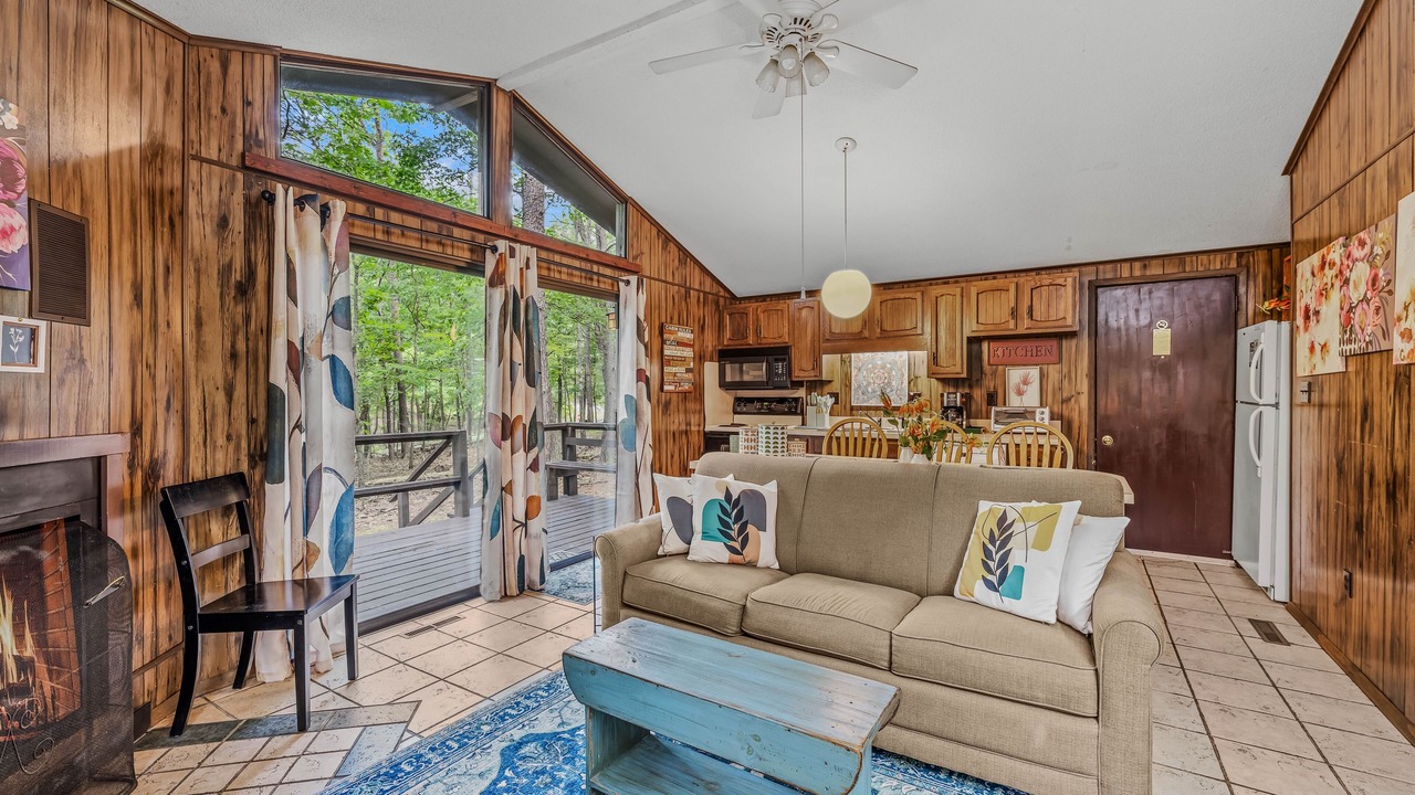 Photo of Livingroom in The Woods