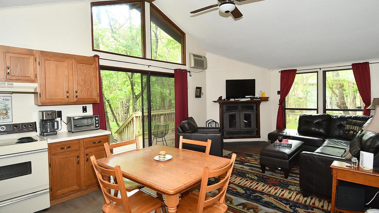 Photo of Livingroom in The Woods