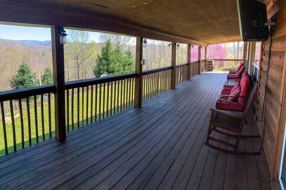 Photo of Outdoor in Lansing