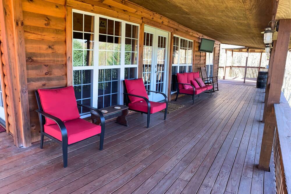 Photo of Patio Balcony in Lansing