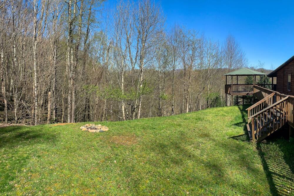 Photo of Outdoor in Lansing