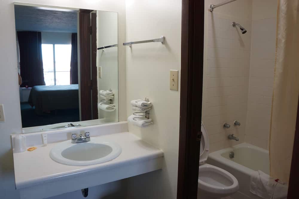 Photo of Bathroom in Mount Sterling