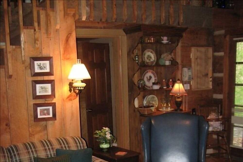 Photo of Livingroom in Fleetwood
