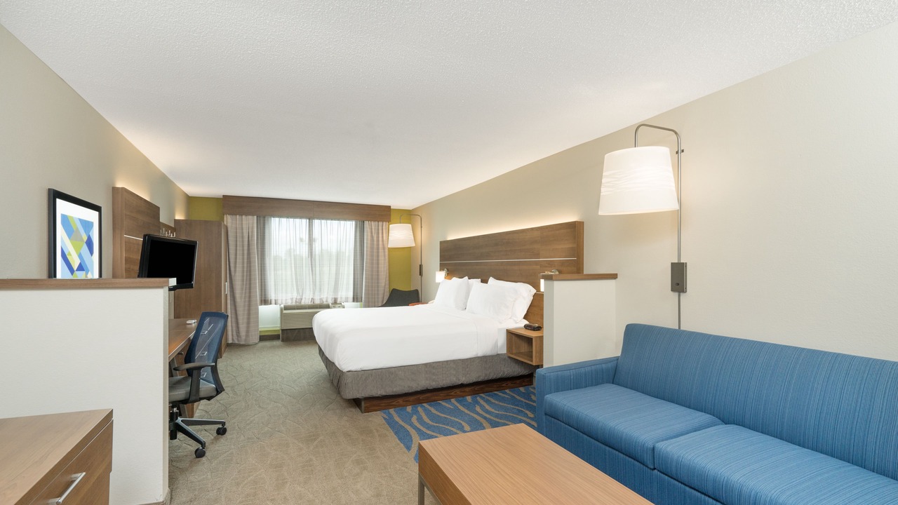 Photo of Bedroom in Frankfort
