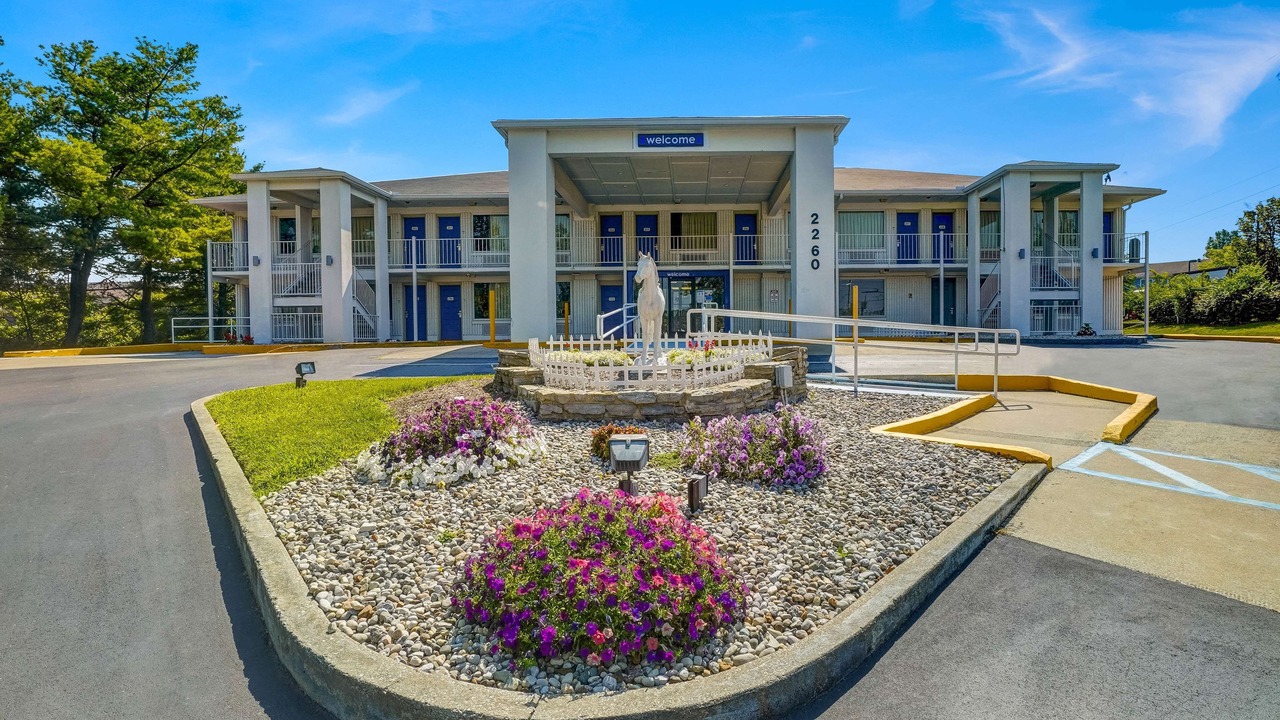 Photo of Outdoor in Lexington