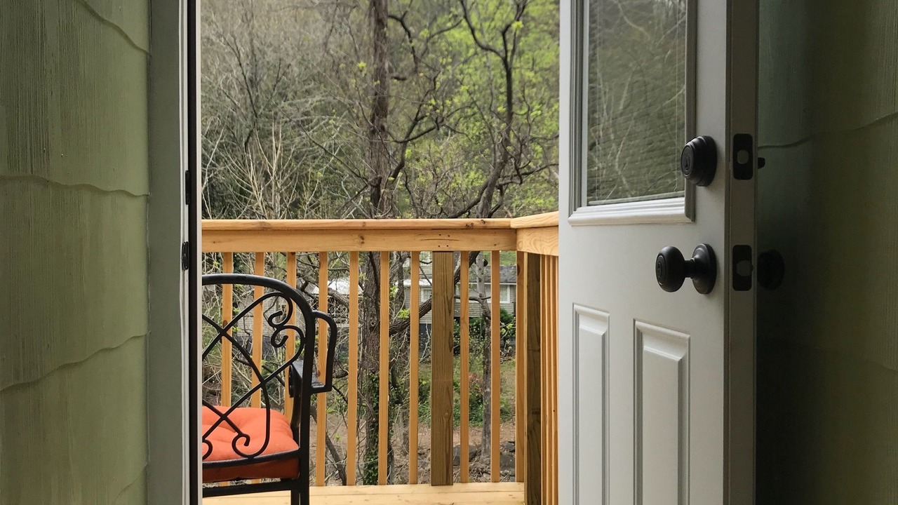 Photo of Patio Balcony in Chimney Rock
