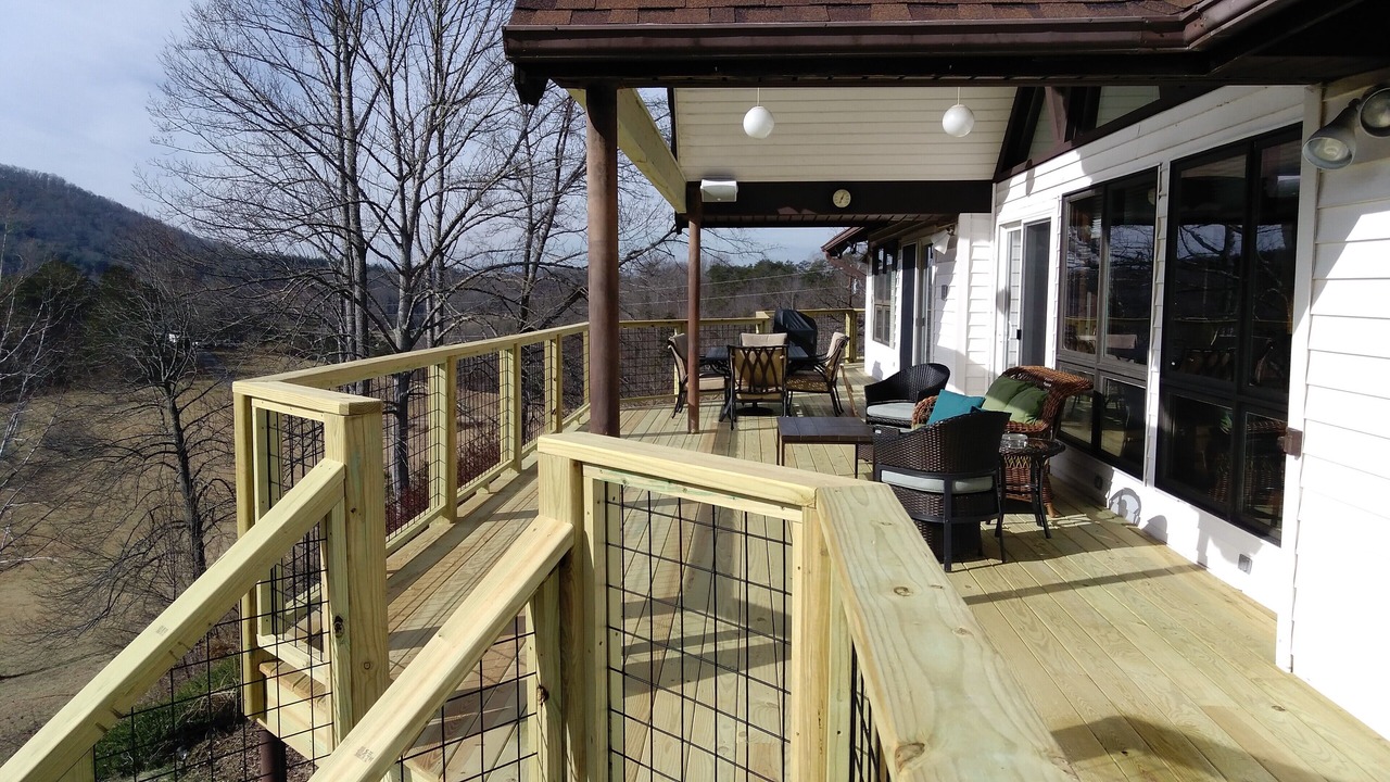 Photo of Patio Balcony in Barnardsville