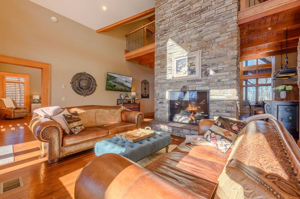 Photo of Livingroom in Ashe County