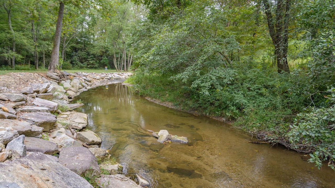 Photo of Outdoor in Fairview