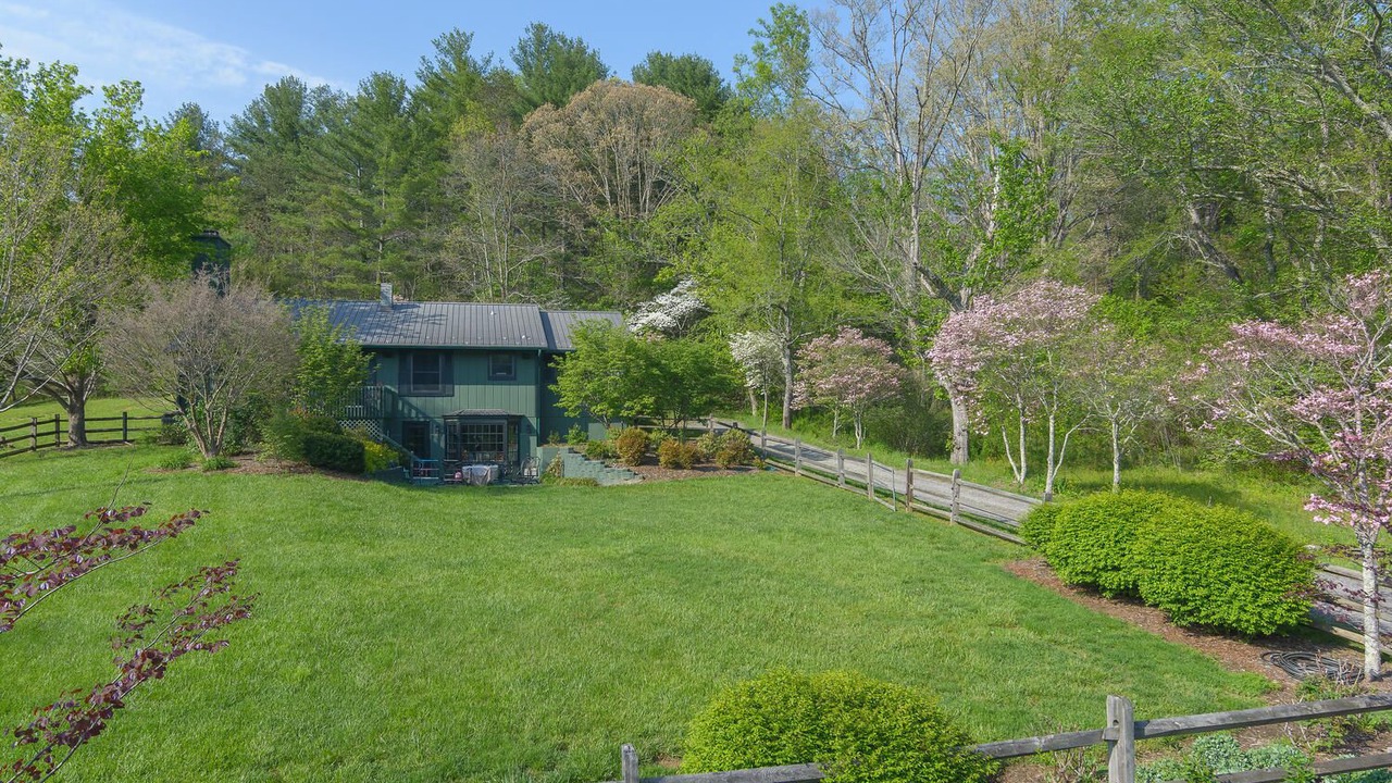 Photo of Outdoor in Fairview