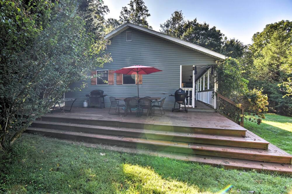 Photo of Patio Balcony in Swannanoa