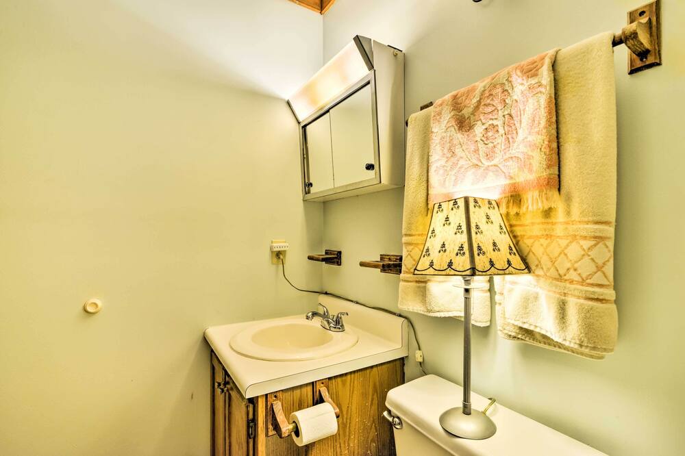 Photo of Bathroom in Swannanoa