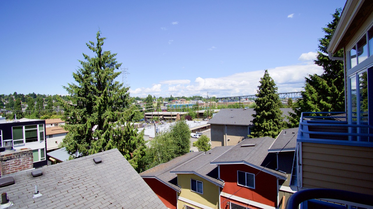Photo of Patio Balcony in North Queen Anne