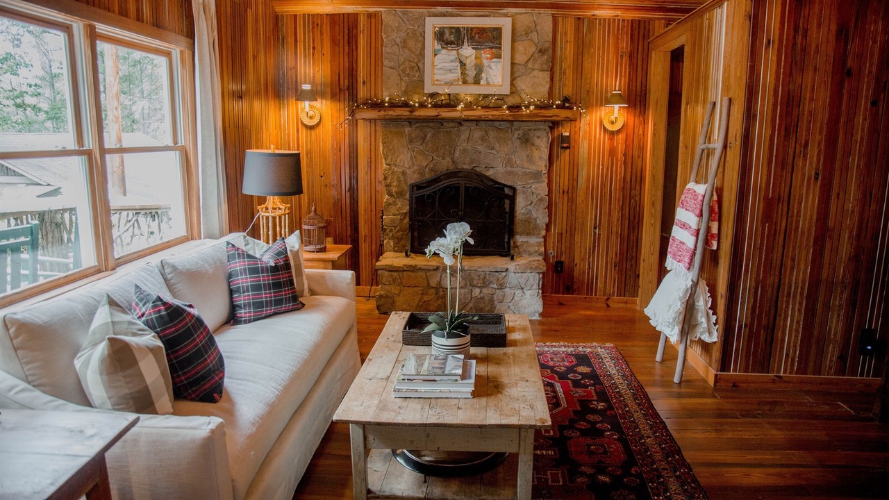 Photo of Livingroom in Mirror Lake