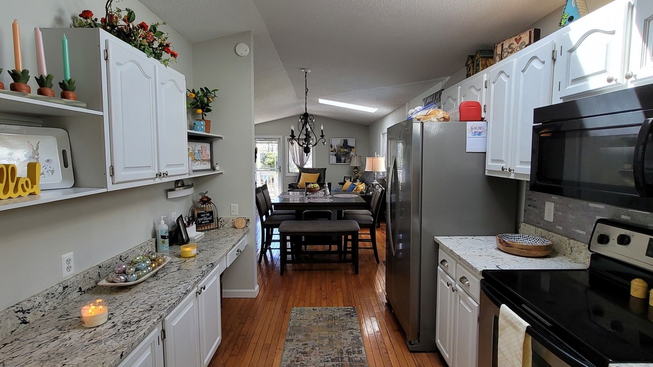 Photo of Kitchen in Newland
