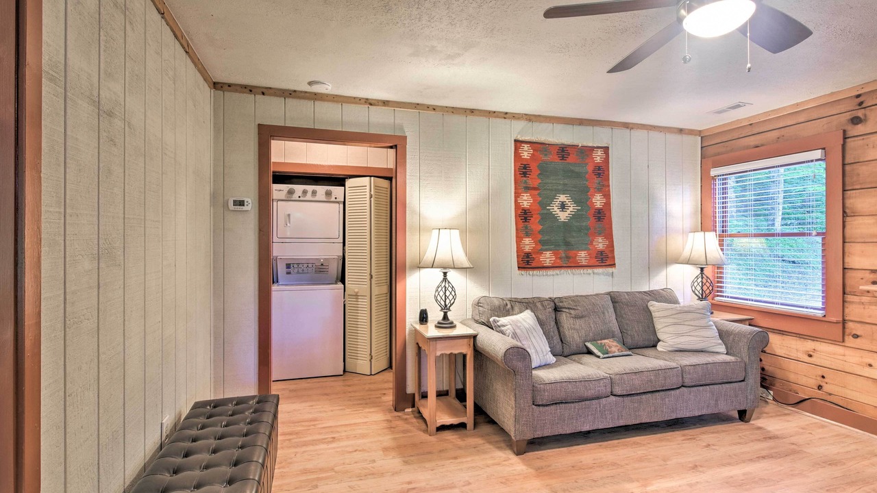 Photo of Livingroom in Clyde