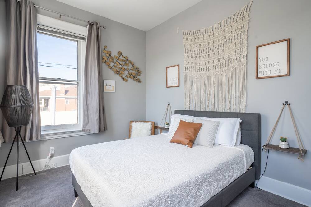 Photo of Bedroom in Covington