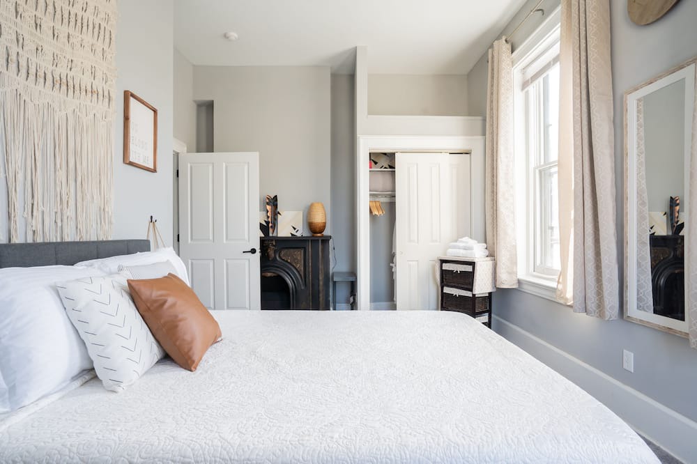 Photo of Bedroom in Covington