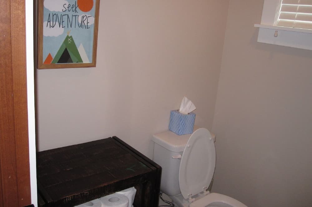 Photo of Bedroom in Black Mountain