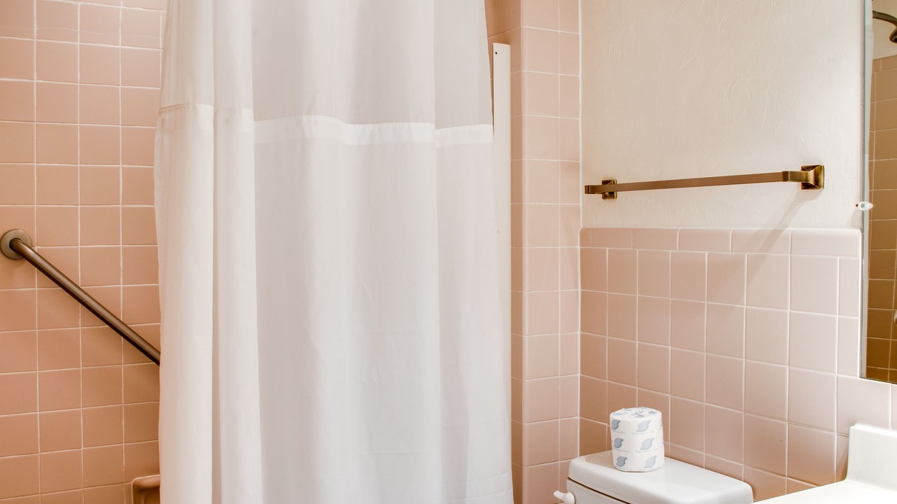 Photo of Bathroom in Blowing Rock