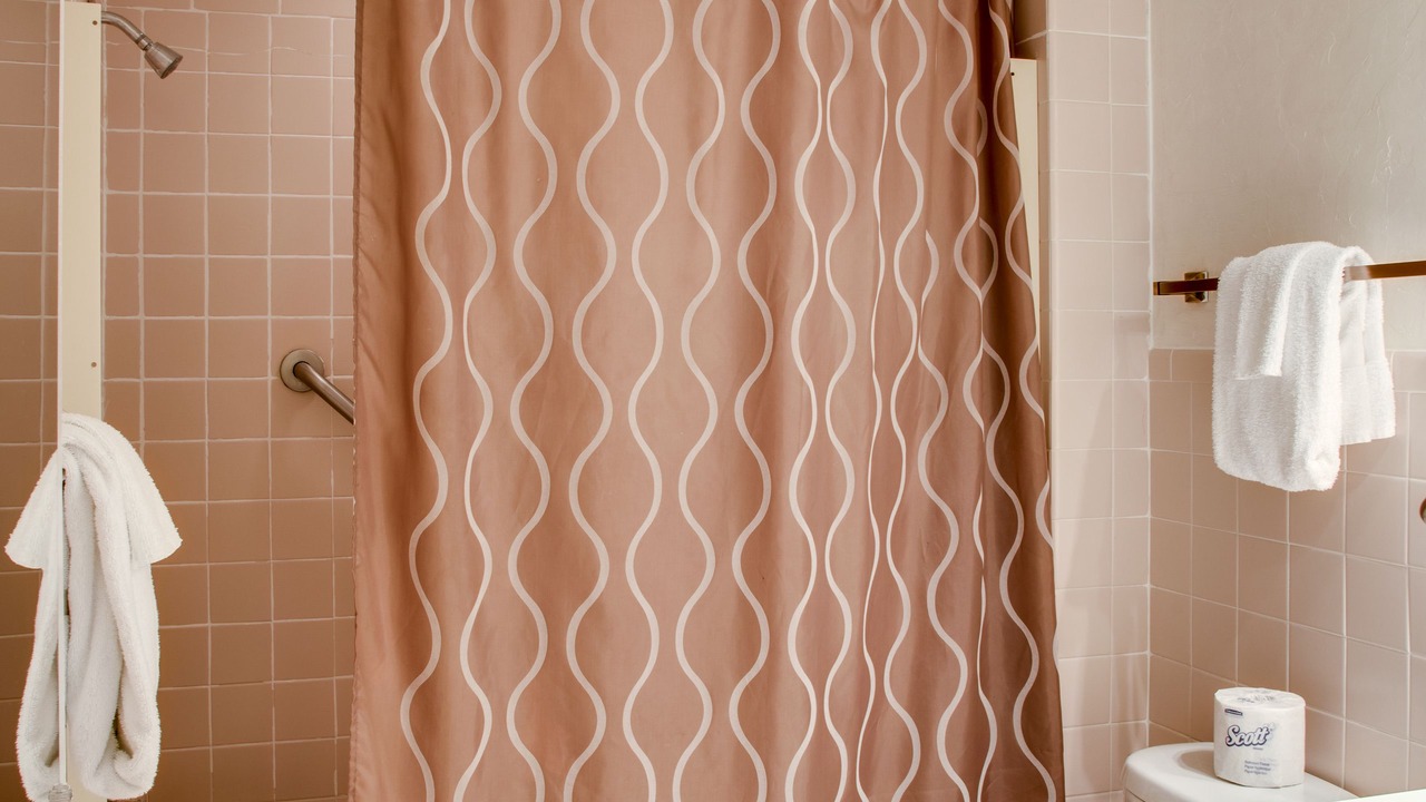 Photo of Bathroom in Blowing Rock