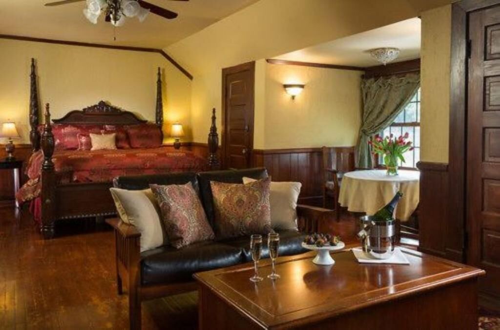 Photo of Bedroom in Hot Springs