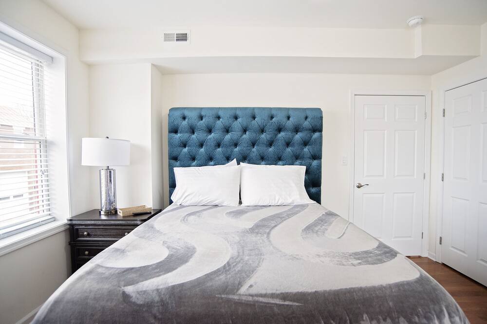 Photo of Bedroom in Downtown