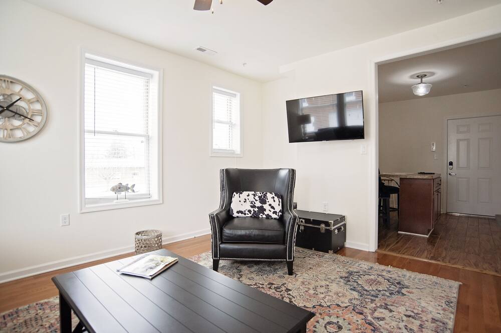 Photo of Livingroom in Downtown