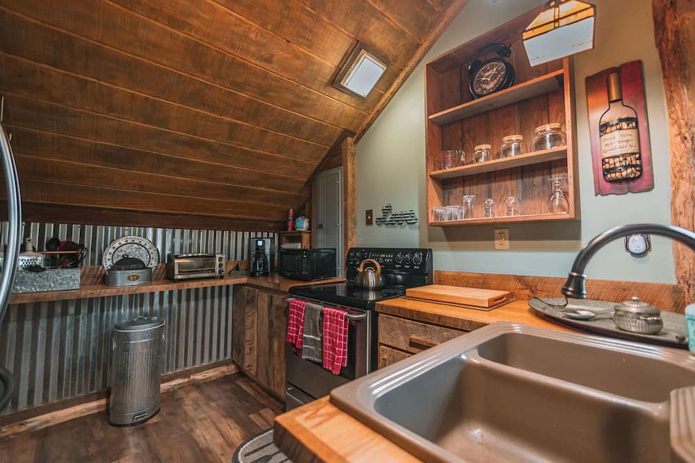 Photo of Kitchen in Laurel Bloomery