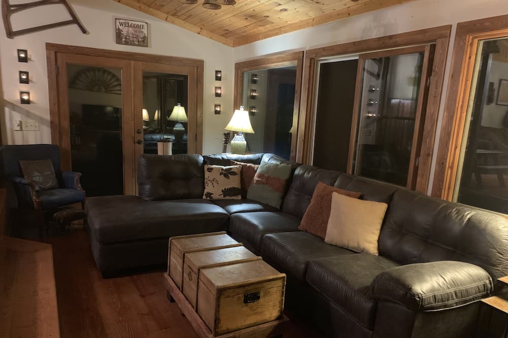 Photo of Bedroom in Mirror Lake