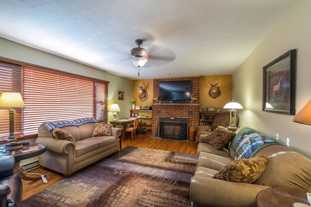 Photo of Livingroom in Banner Elk