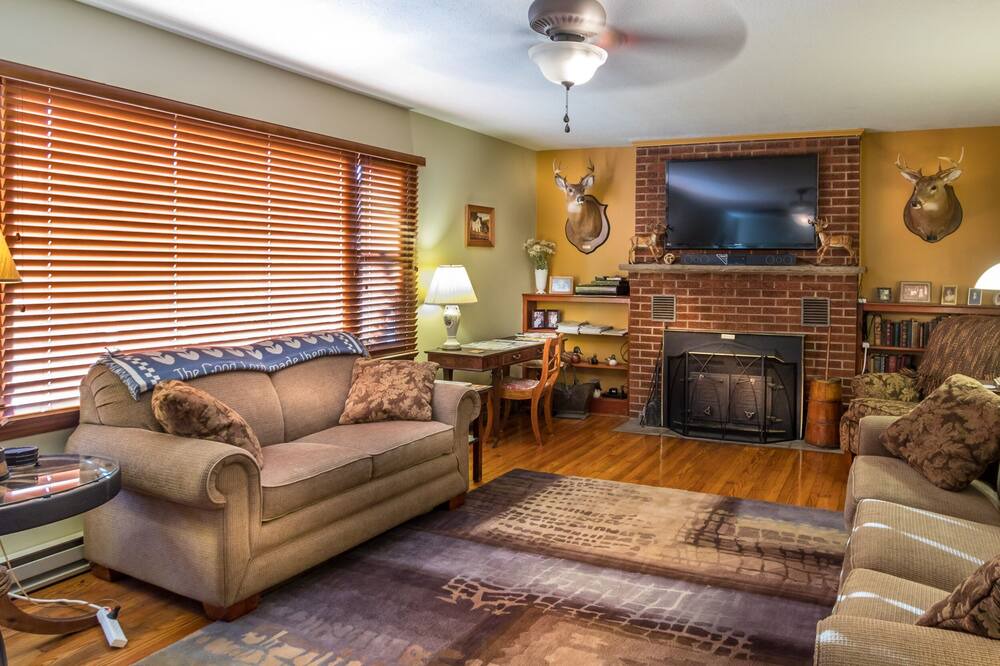 Photo of Livingroom in Banner Elk